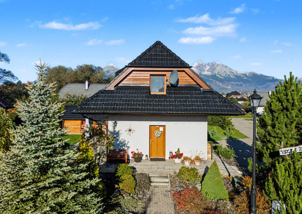 Na predaj luxusná rekreačná chata v obci Stará Lesná