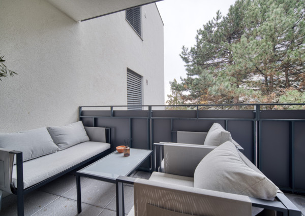 Na predaj zariadený 2-izbový byt s balkónom v Rovinke