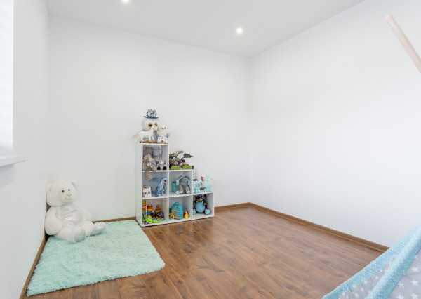 Na predaj novostavba s garážou a dvoma kúpeľňami v Senci