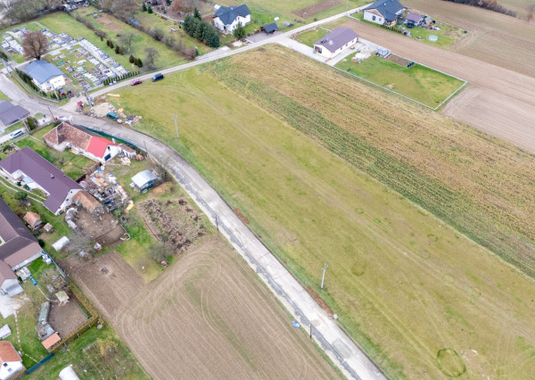 Na predaj pozemok v Pochabanoch