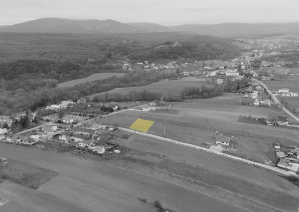 Na predaj pozemok v Pochabanoch