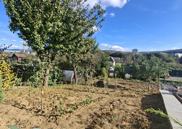 ZNÍŽENÁ CENA: Na predaj chata so záhradou v Bánovciach nad Bebravou