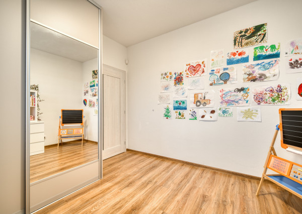 Na predaj príjemný 4-izbový byt so záhradou v Tomášove