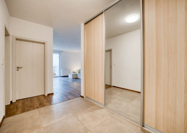 Na predaj 2-izbový byt v Bratislave - Dúbravka