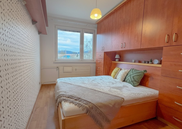 Na prenájom 3-izbový byt v Lednických Rovniach