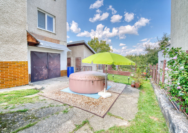 Na predaj dom s dvoma bytovými jednotkami v Lieskovci