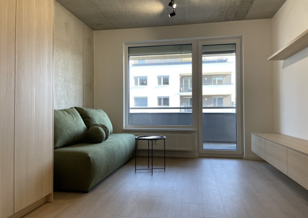 Na prenájom 1-izbový byt v Trenčíne na ulici Halalovka