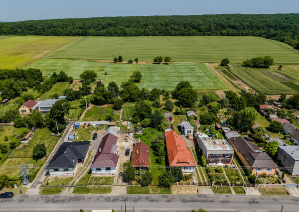 REZERVOVANÉ: Na predaj rozmerný pozemok vhodný na výstavbu v obci Moravany časť Lučkovce