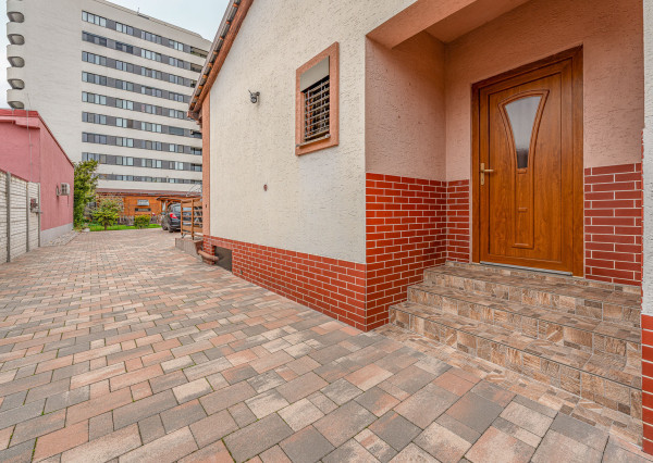 Na predaj rodinný dom v Podunajských Biskupiciach