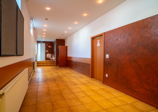 Na predaj dvojpodlažný rodinný dom s polyfunkciou v Trnave