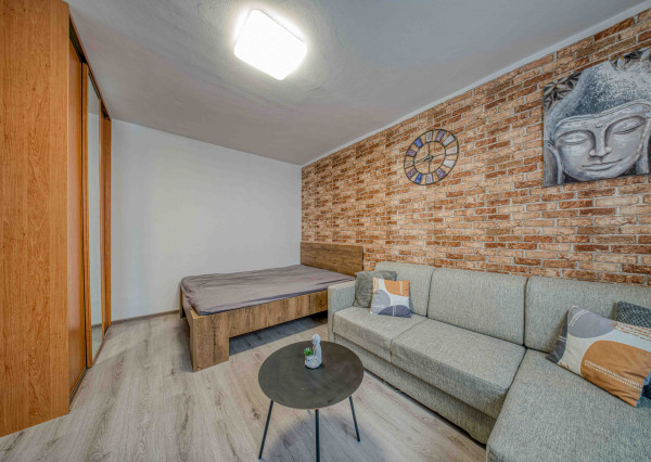 Na predaj 1-izbový byt v Senci