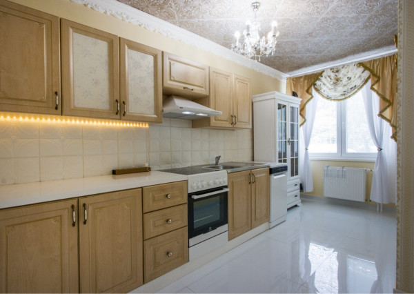 Na predaj dvojdom s rozľahlým pozemkom v centre obce Zlaté Klasy