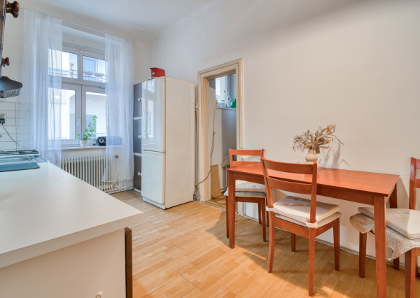 Na prenájom priestranný 4-izbový byt pri OC Nivy