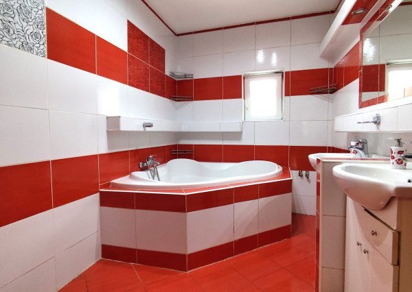 Na predaj čiastočne prerobený rodinný dom v Ruskovciach