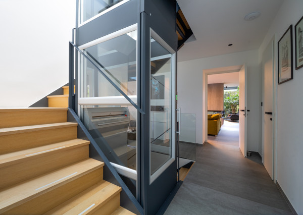 Na predaj vila s okrasnou záhradou a bazénom v Pezinku