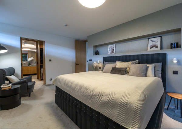 Na predaj vila s okrasnou záhradou a bazénom v Pezinku