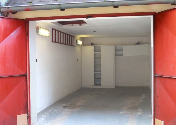 Na predaj garáž s parkovacím státím na sídlisku Juh, Trenčín