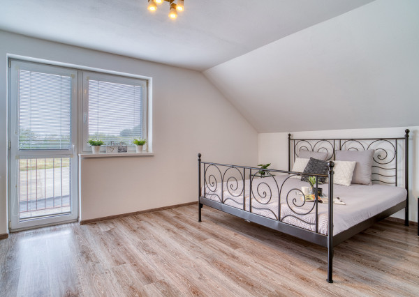 Na predaj rodinný dom s rozľahlým pozemkom v Kostolišti