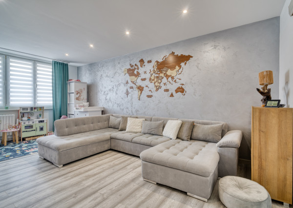 Na predaj 3,5 - izbový byt v meste Sereď