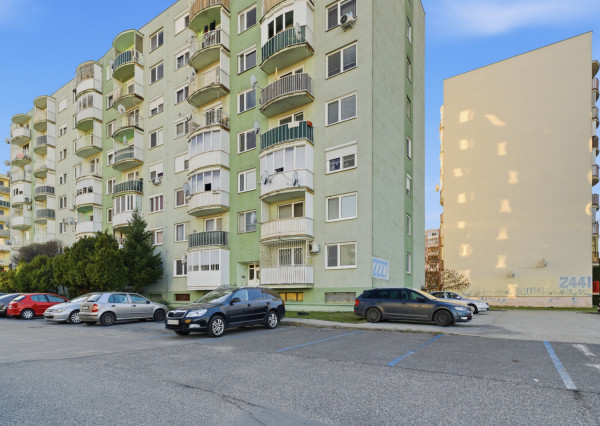 Na predaj 3-izbový byt s posilňovňou v Dunajskej Strede