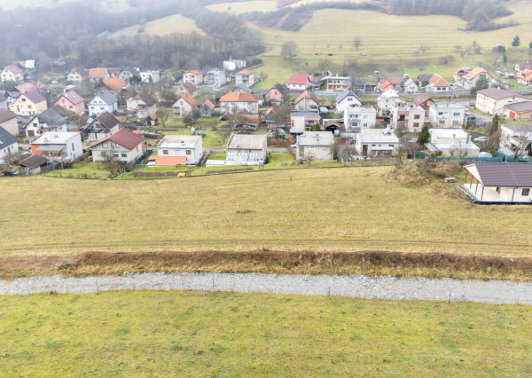 Na predaj investičný pozemok v obci Hrabičov