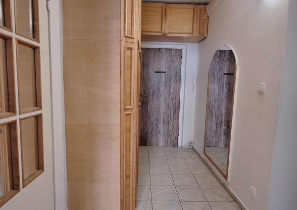 Na prenájom čiastočne zariadený 2-izbový byt v Bánovciach nad Bebravou