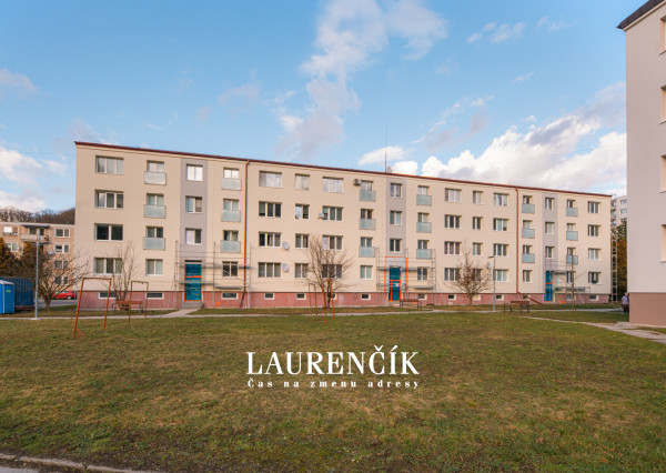 PREDANÉ | 1-izbový byt v Trenčianskych Tepliciach s investičným potenciálom