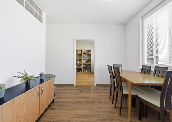 Na predaj slnečný 3,5-izbový byt v Nitre na sídlisku Klokočina