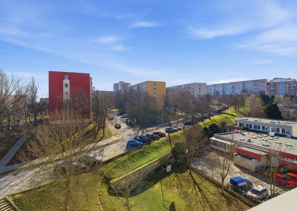 Na predaj slnečný 3,5-izbový byt v Nitre na sídlisku Klokočina