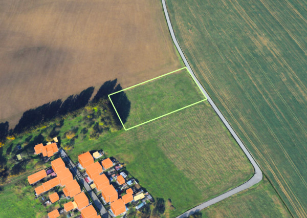 Na predaj pozemok v zastavanej časti obce Veľký Čepčín