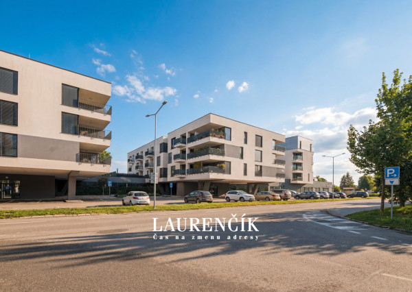 NA PREDAJ | 1-izbový byt v Trenčíne GreenBay Residence