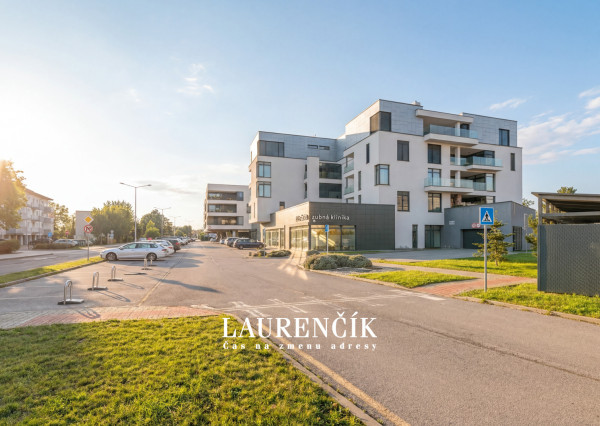 NA PREDAJ | 1-izbový byt v Trenčíne GreenBay Residence