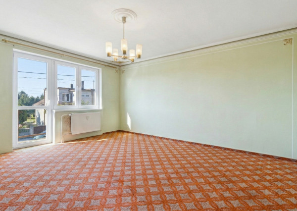 Na predaj dvojpodlažný rodinný dom v Kvetoslavove