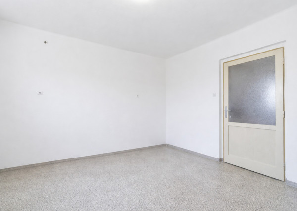 Na predaj dvojpodlažný rodinný dom v Kvetoslavove