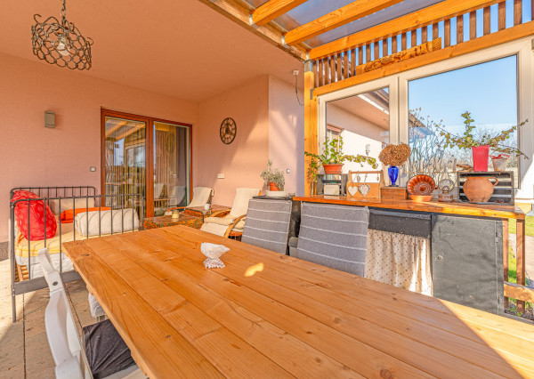 Na predaj rodinný dom s možnosťou ďalšej výstavby v Macove