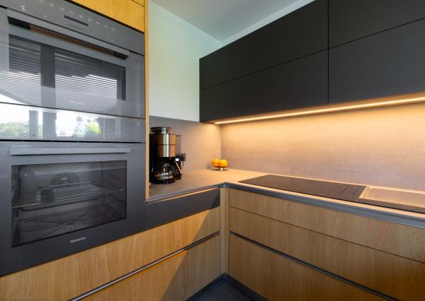 Na predaj vila s okrasnou záhradou a bazénom v Pezinku