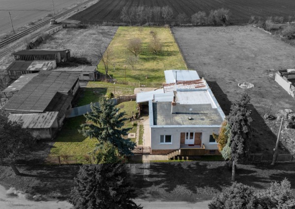 Na predaj rodinný dom s investičným potenciálom v Šuranoch