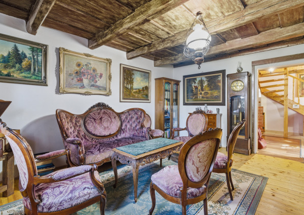 Na predaj autentický rodinný dom so starožitnosťami v Holíči