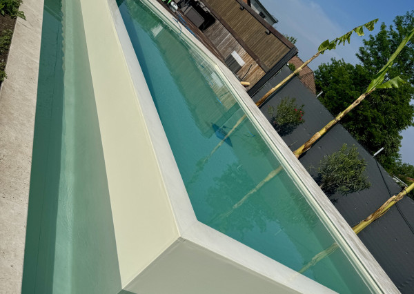 Na predaj moderný 4-izbový rodinný dom s bazénom v Bučanoch