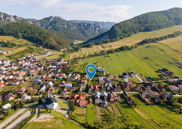 Na predaj pozemok s panoramatickým výhľadom v obci Jablonové