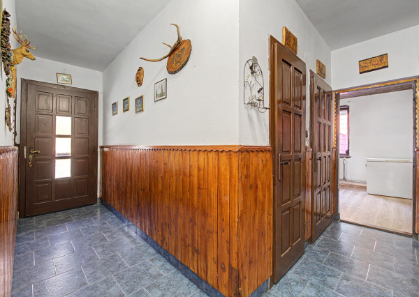 Na predaj rodinný dom s bazénom v obci Makov-Potok