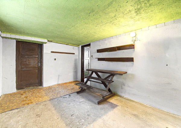 Na predaj rodinný dom s bazénom v obci Makov-Potok