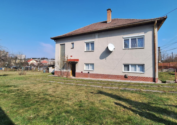 Na predaj 3-izbový dom s garážou v Bánovciach nad Bebravou