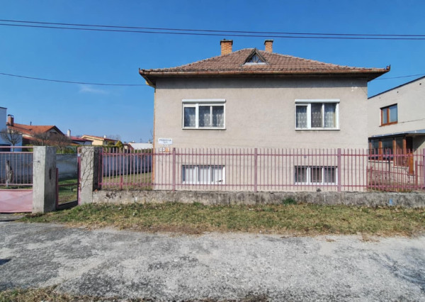 Na predaj 3-izbový dom s garážou v Bánovciach nad Bebravou