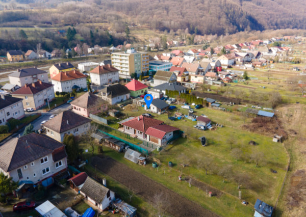 Na predaj 4-izbový dom s dvoma terasami v obci Horné Srnie