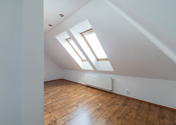 Na predaj impozantný rodinný dom v Ivanovciach