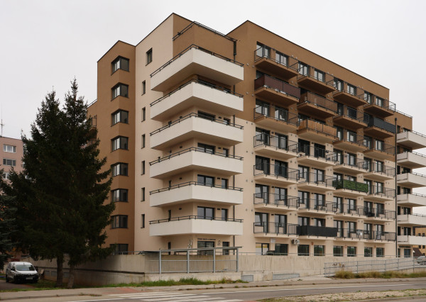 Na predaj 3-izbový byt s terasou v Bánovciach nad Bebravou