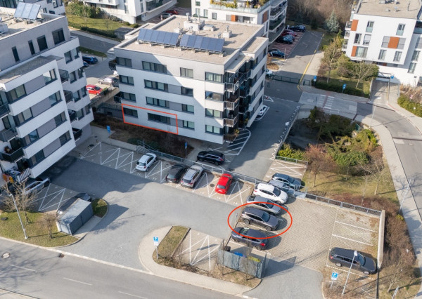 Na predaj priestranný 2-izbový byt s parkovaním v Dúbravke