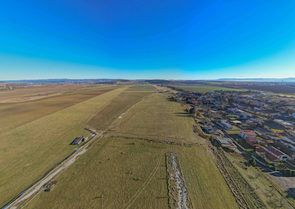 Na predaj pozemok v obci Mlynica