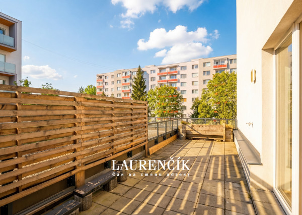 NA PREDAJ | 4-izbový byt s parametrami rodinného domu v Žiline na ul. Lenčova